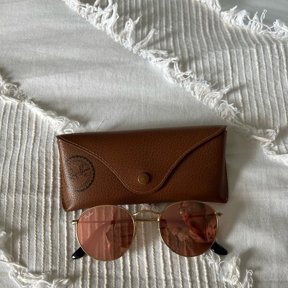 Ray-ban Round Sunglasses - Picture 2 of 4